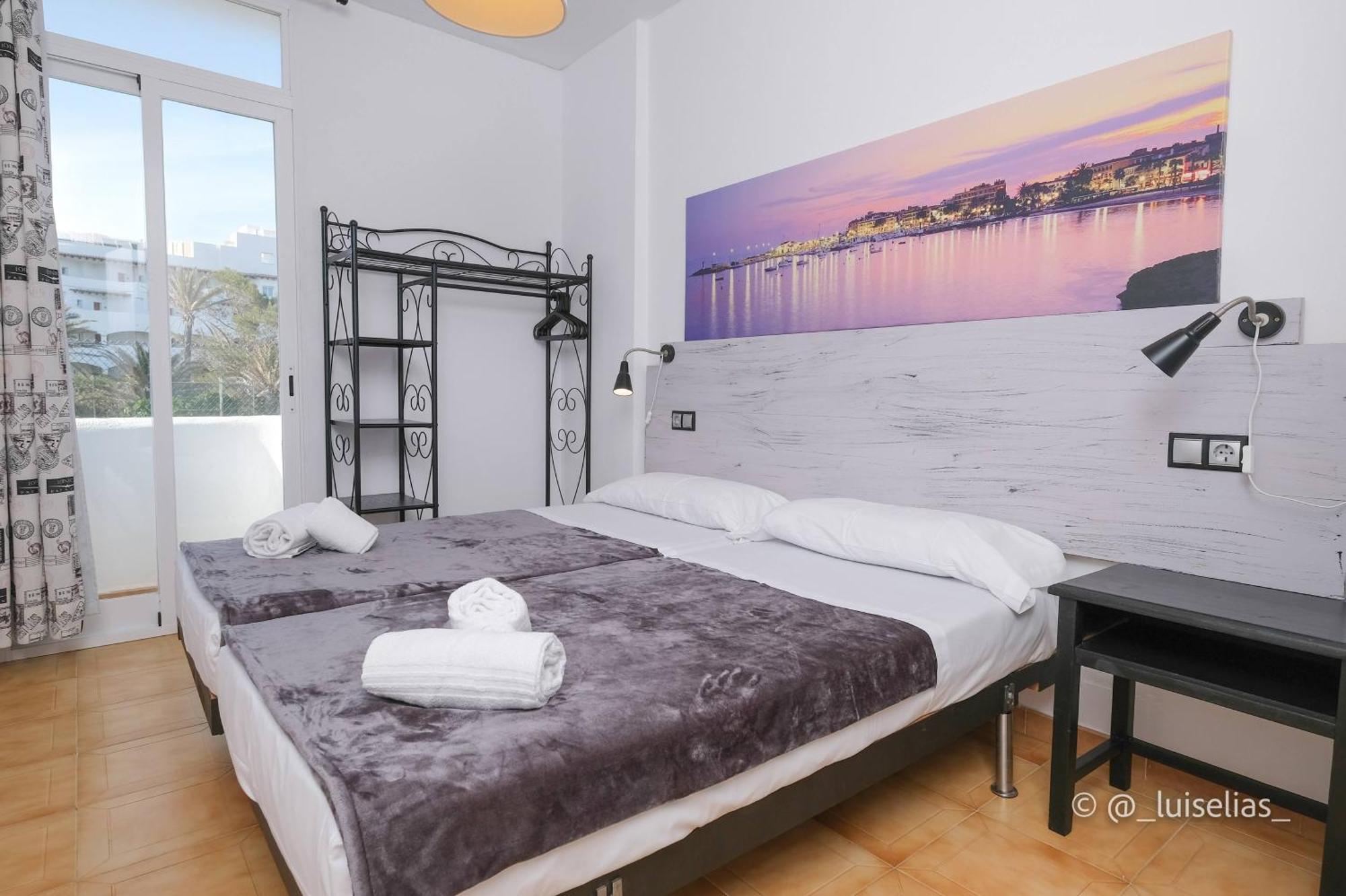 Apartamentos Ibiza Colonia de Sant Jordi Room photo